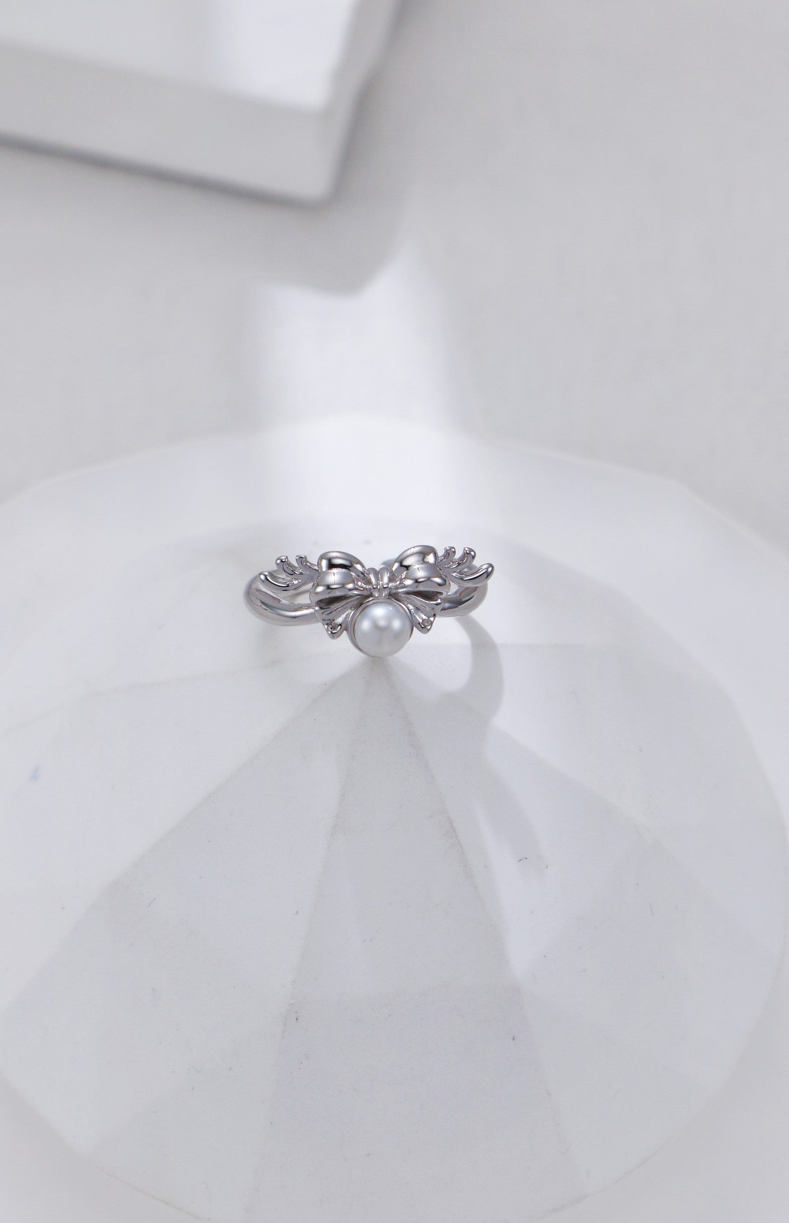 Christmas-themed Pearl Ring