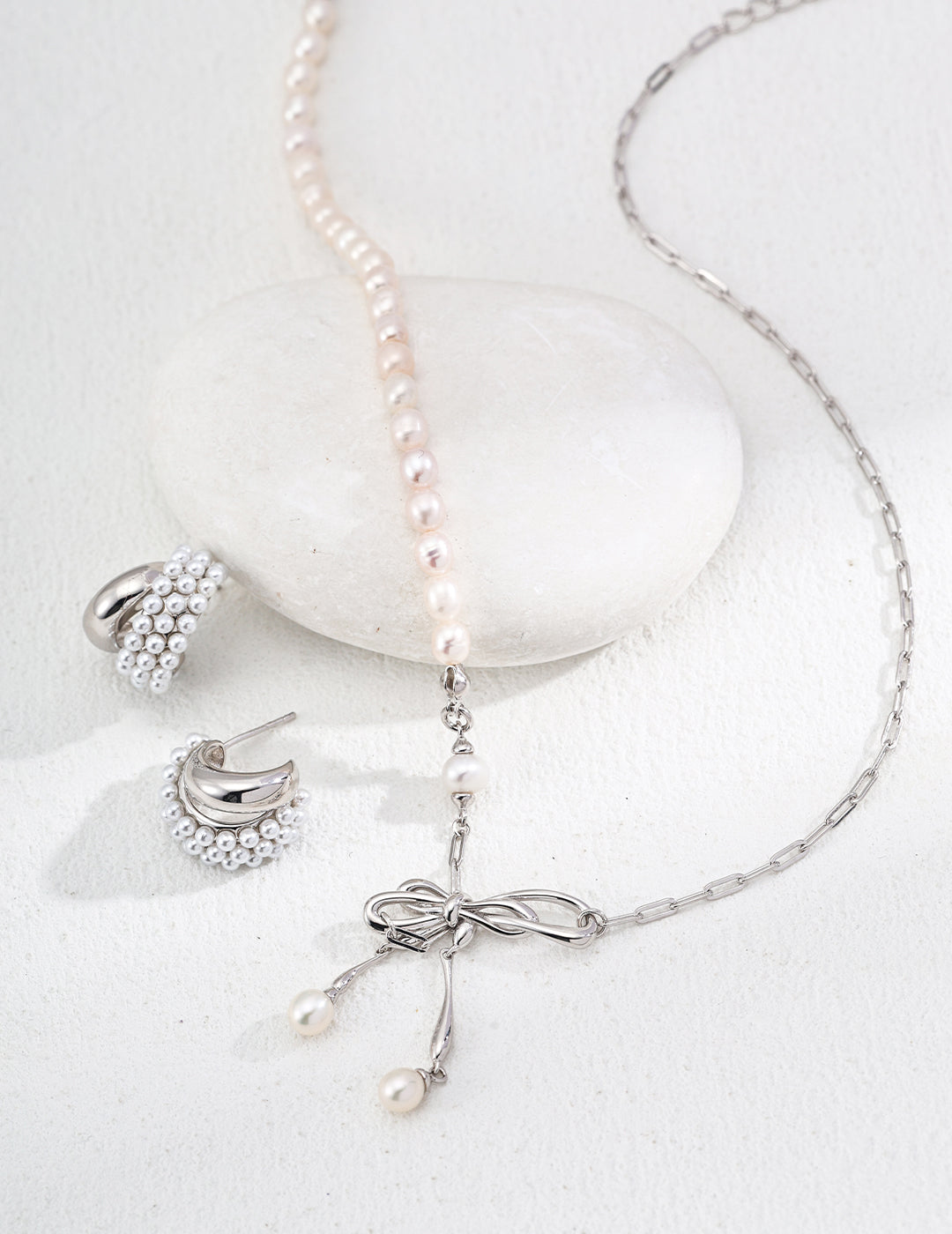 Natural Bowknot Pearl Necklace