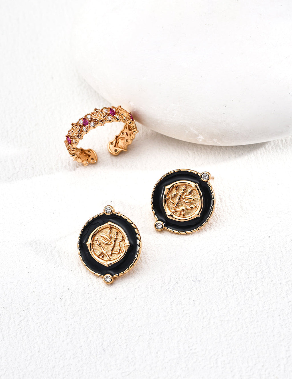 Vintage Zircon Ring