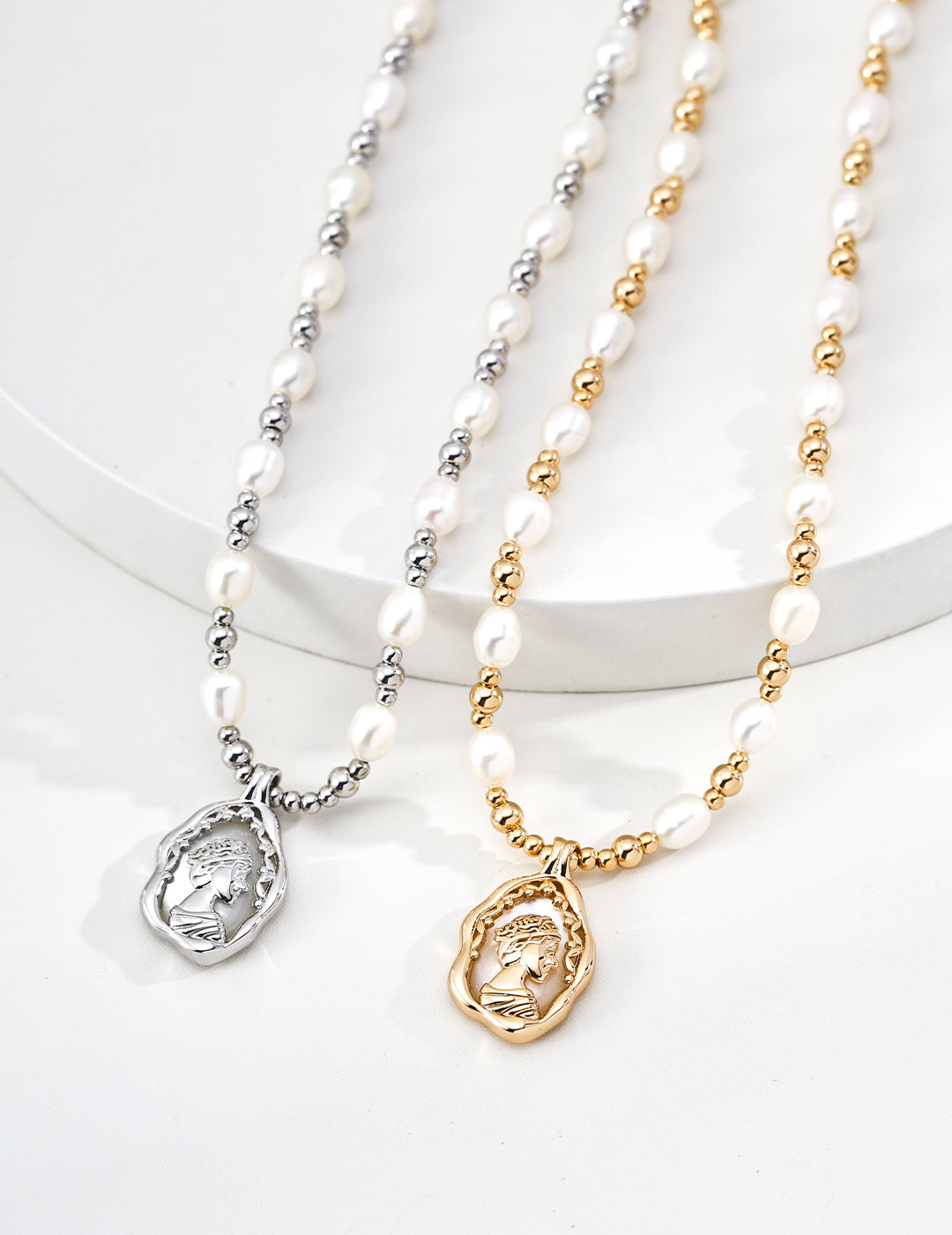 Vintage Queen Medallion Pearl Necklace